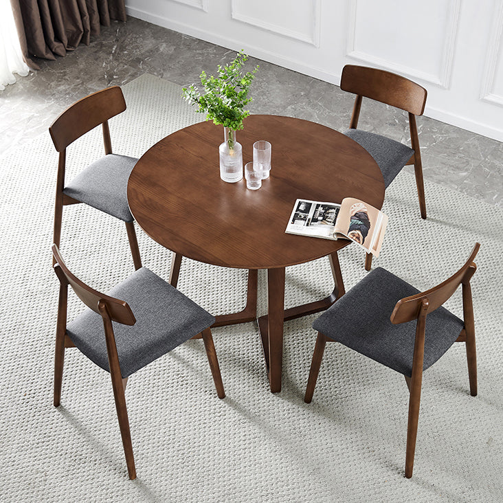 Mesa redonda de ashwood brown sencilicidad de doble pedestal para comedor
