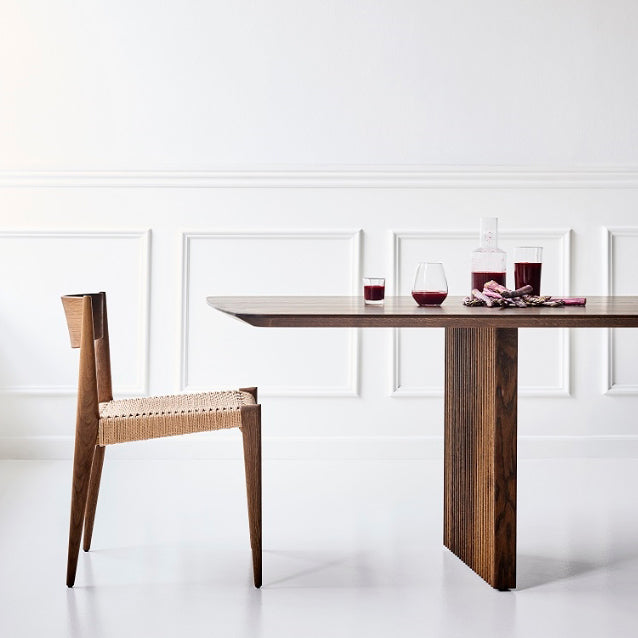Mesa rectangular contemporánea de madera sólida Mesa de madera para cocina y comedor para la cocina y el comedor
