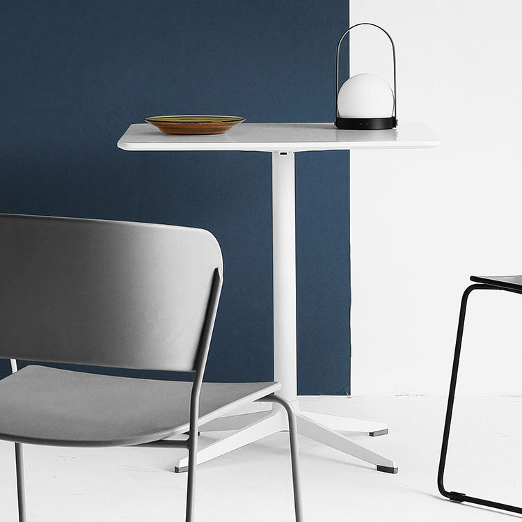 Mesa de comedor de madera industrial Mesa de comedor de pedestal con base de metal para uso doméstico