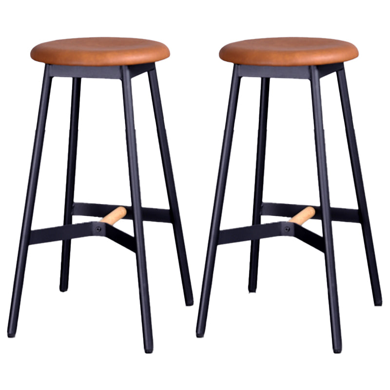 Taburetes de bar negros escandinavos, taburetes de bar sin respaldo de madera y metal con asiento redondo