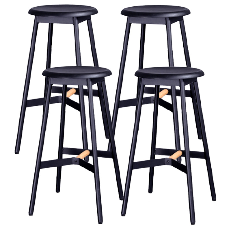Taburetes de bar negros escandinavos, taburetes de bar sin respaldo de madera y metal con asiento redondo