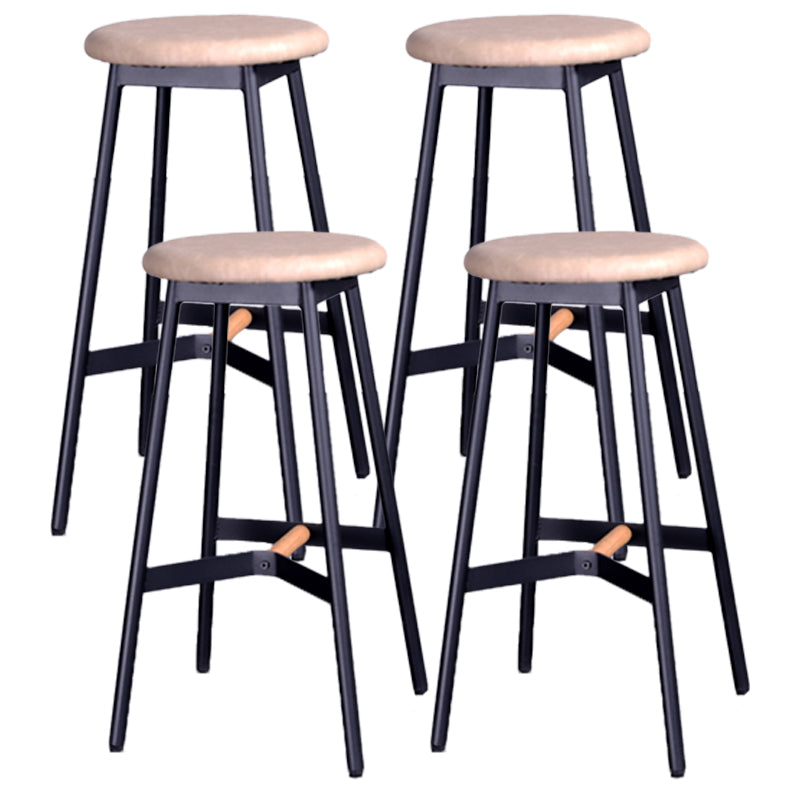 Taburetes de bar negros escandinavos, taburetes de bar sin respaldo de madera y metal con asiento redondo
