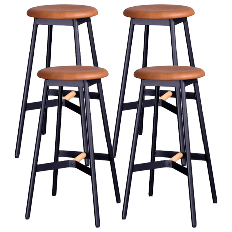 Taburetes de bar negros escandinavos, taburetes de bar sin respaldo de madera y metal con asiento redondo