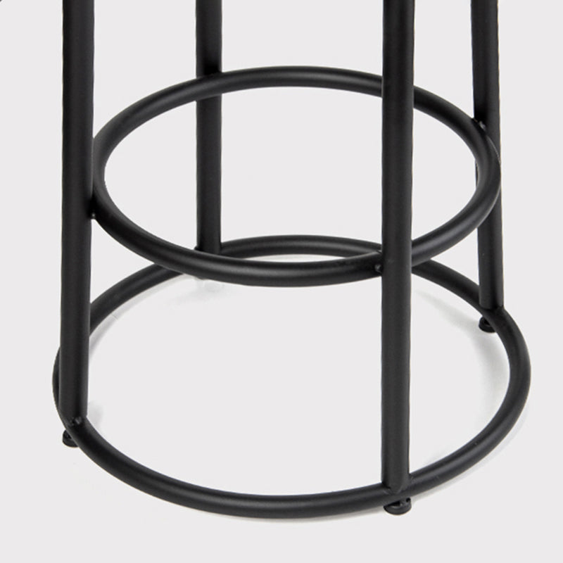 Tabouret de bar industriel en bois marron, haut d'intérieur vieilli, avec siège rond