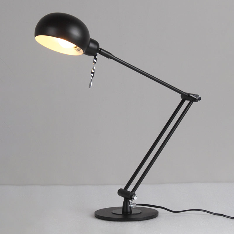 Lampada da tavolo postmoderna Minimalist Metal Night Stand Light per soggiorno camera da letto