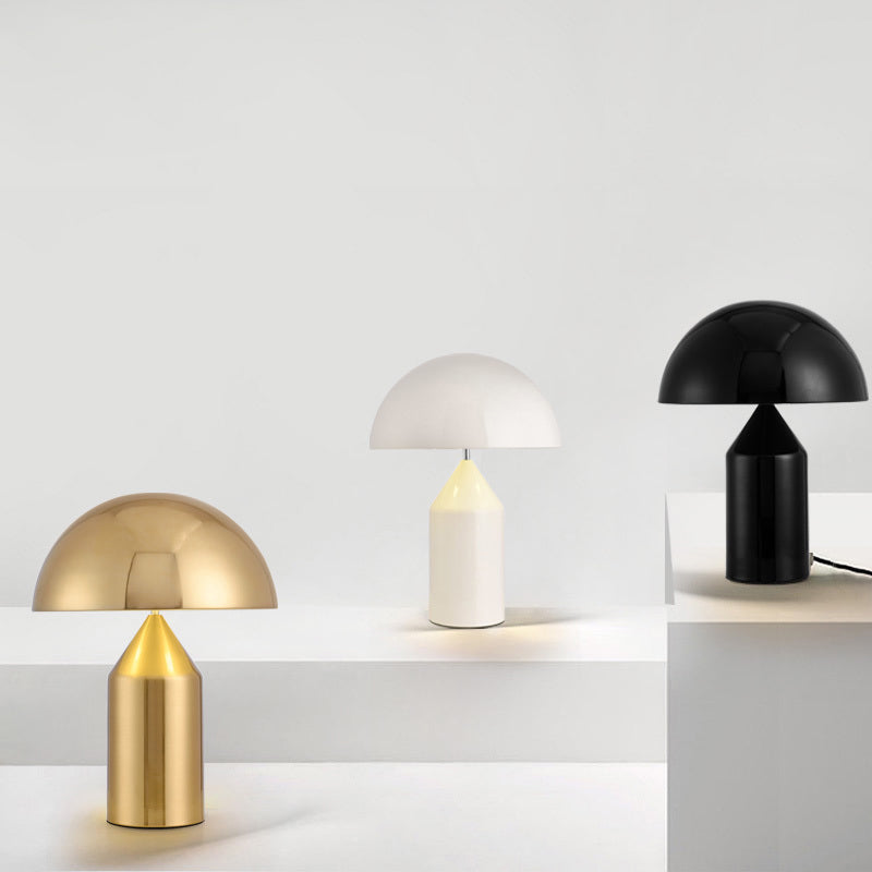 Lampada da scrivania a forma di funghi moderna lampada da tavolo semplice per la camera da letto del soggiorno
