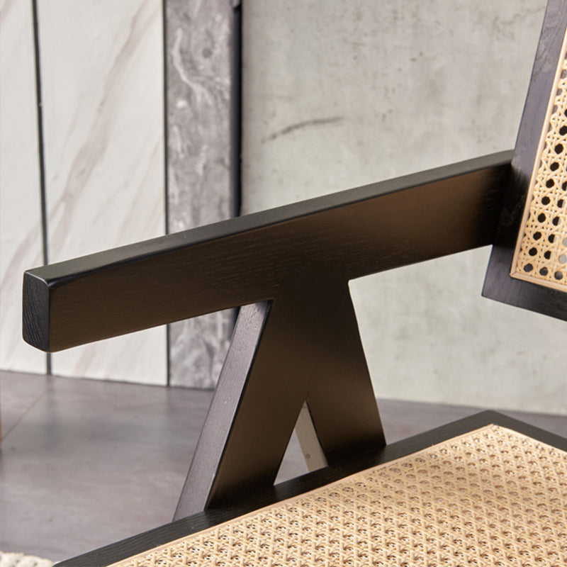 Silla de comedor individual de madera con respaldo abierto de estilo contemporáneo