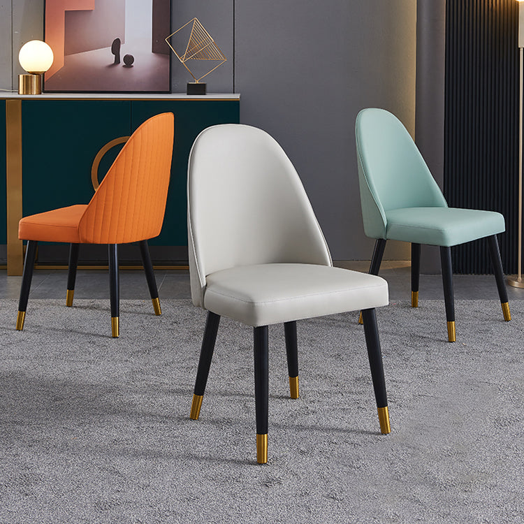 Sillas de comedor de madera Glam sin brazos, sillas de comedor de piel sintética para uso doméstico (juego de 2)
