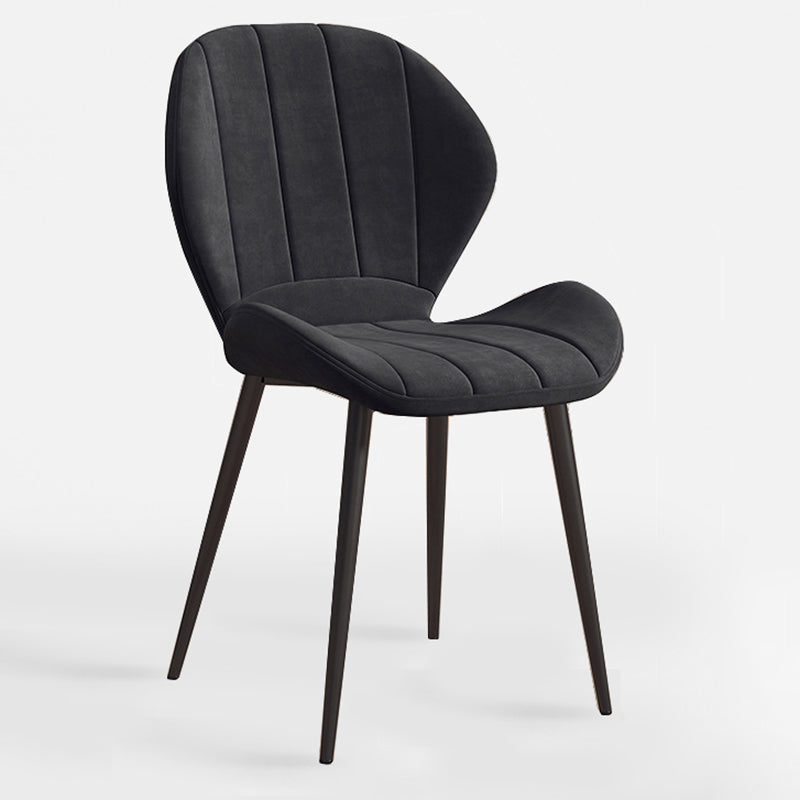 Silla lateral casera tapizada escandinava Silla de comedor con respaldo lateral y acabado mate