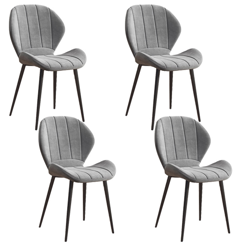 Silla lateral casera tapizada escandinava Silla de comedor con respaldo lateral y acabado mate