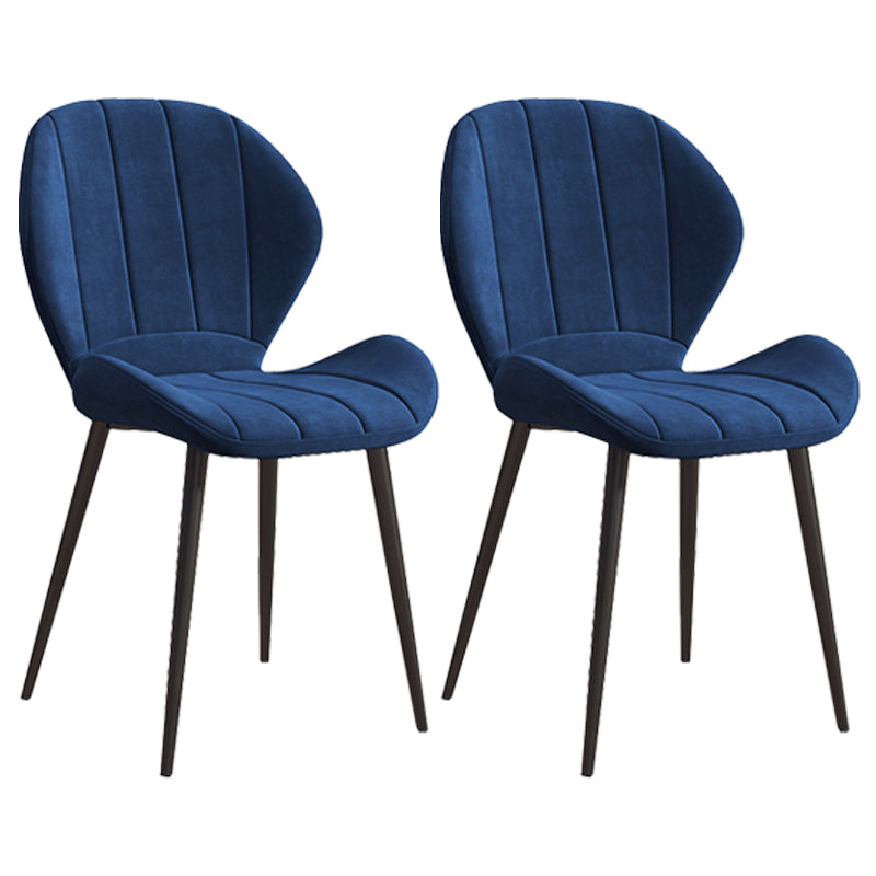 Silla lateral casera tapizada escandinava Silla de comedor con respaldo lateral y acabado mate