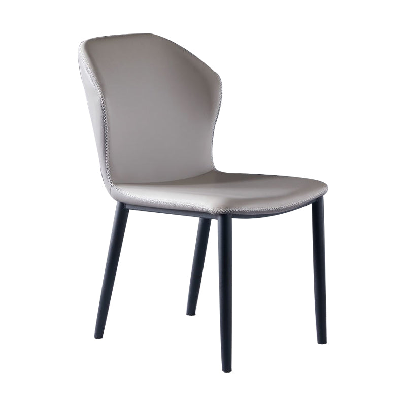 Silla lateral de cuero moderna para restaurante Silla de comedor con respaldo mate y acabado mate