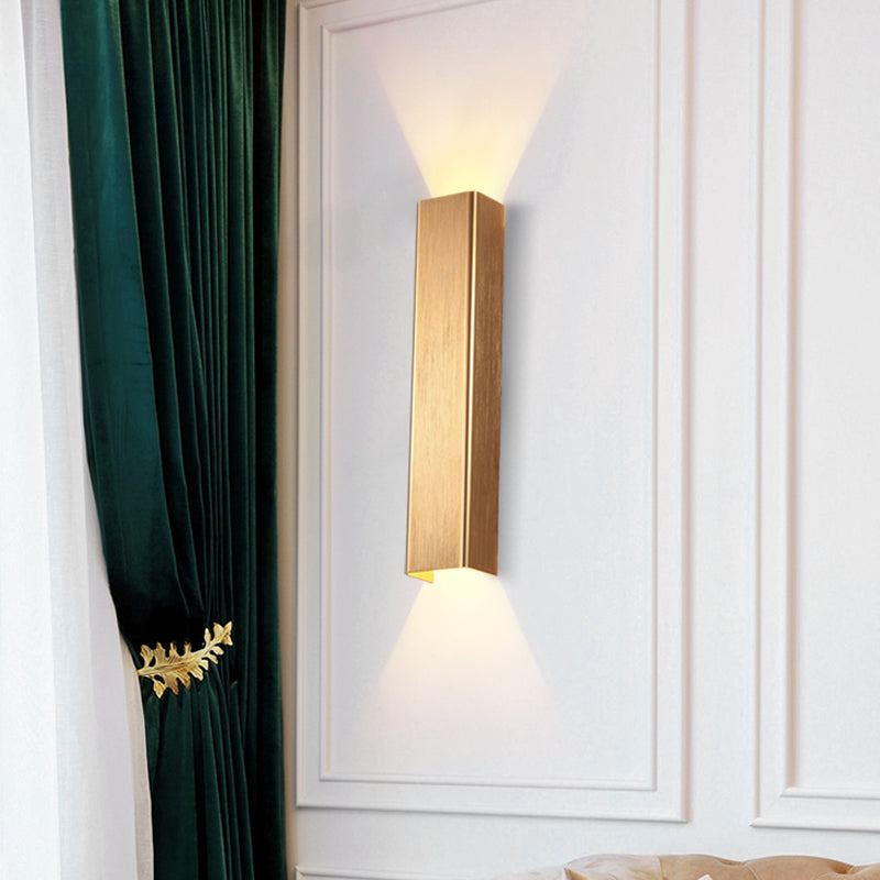 2 Lights Metal Wall Light Modern Style Square Shape Wall Mount Light Fixture