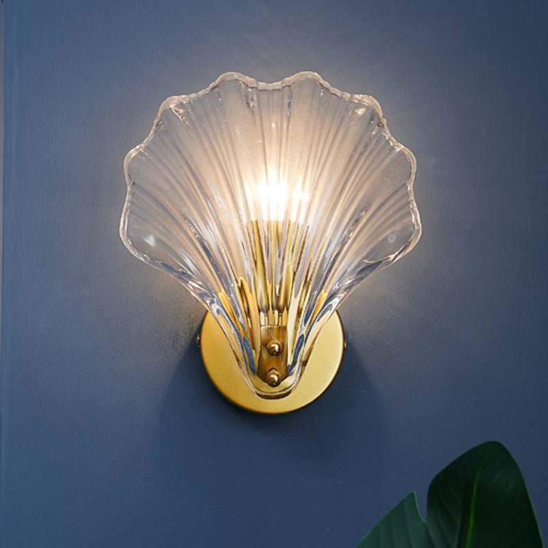 Luz de pared de vidrio de forma única estilo moderno de 1 luces de montaje de pared de luz en latón