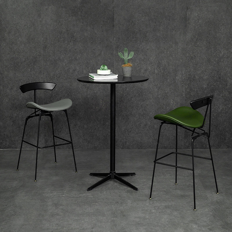 Tabouret de bar en fer noir, tabouret de comptoir à dossier bas de style industriel avec siège en selle