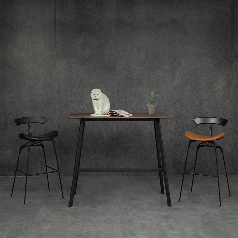 Tabouret de bar en fer noir, tabouret de comptoir à dossier bas de style industriel avec siège en selle