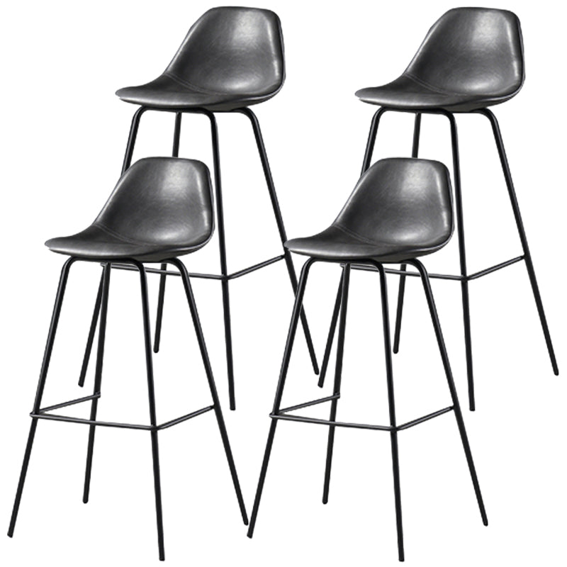 Taburete de bar de metal negro, taburete escandinavo con respaldo bajo Bristol y asiento tipo cubo