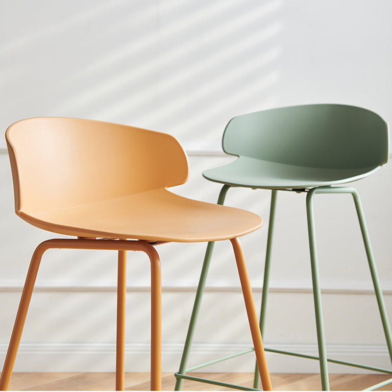 Scandinavian Plastic Metal Counter Stools Low Back Indoor Bar Stools with 4 Legs