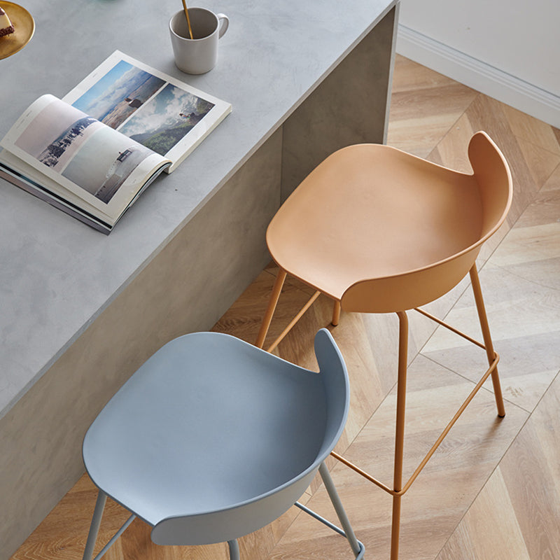 Scandinavian Plastic Metal Counter Stools Low Back Indoor Bar Stools with 4 Legs
