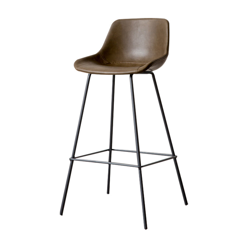 Tabouret de bar en cuir et métal noir, tabouret de comptoir scandinave à dossier bas Bristol avec siège baquet