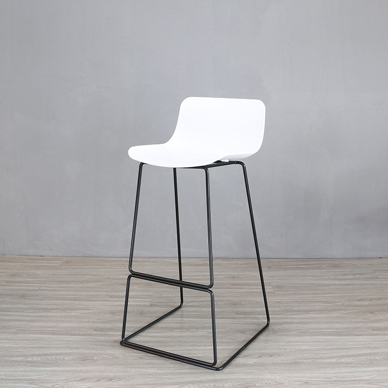 Industrialstil Barhosenmetall- und Plastikstuhl für Esszimmer