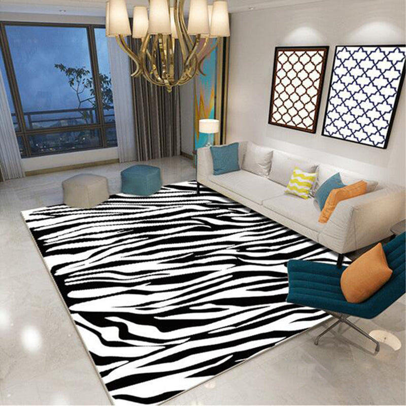 Black Modern Rug Polyester Graphic Rug Stain Resistant Rug for Drawing Room