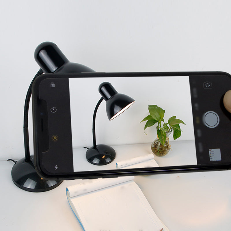 Lampada da scrivania moderna in stile nordico lampade da tavolo macaron per salotto camera da letto per bambini