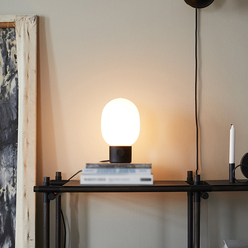 Lampada da tavolo in marmo semplice in stile nordico lampada da scrivania in stile moderno per la camera da letto dello studio