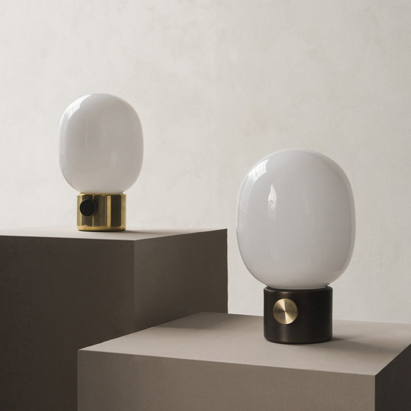 Lampada da tavolo in marmo semplice in stile nordico lampada da scrivania in stile moderno per la camera da letto dello studio