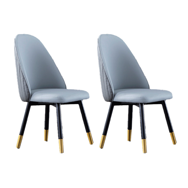 Chaise de salle à manger de style scandinave en cuir et bois, sans accoudoirs, à dossier solide