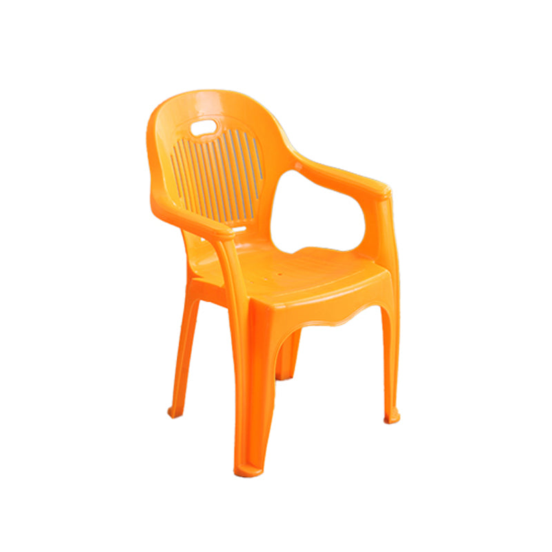 El plástico interior moderno que cena el brazo preside Windsor apilable que cena los sillones