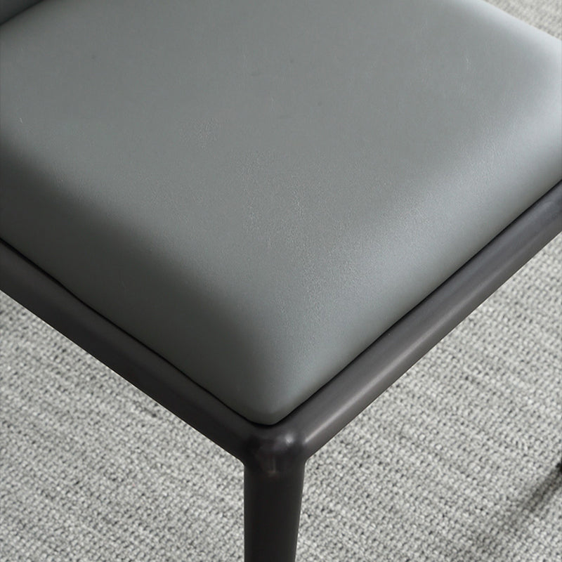 Sillas laterales contemporáneas sin brazos con respaldo sólido, sillas de comedor de cuero para el hogar (juego de 2)