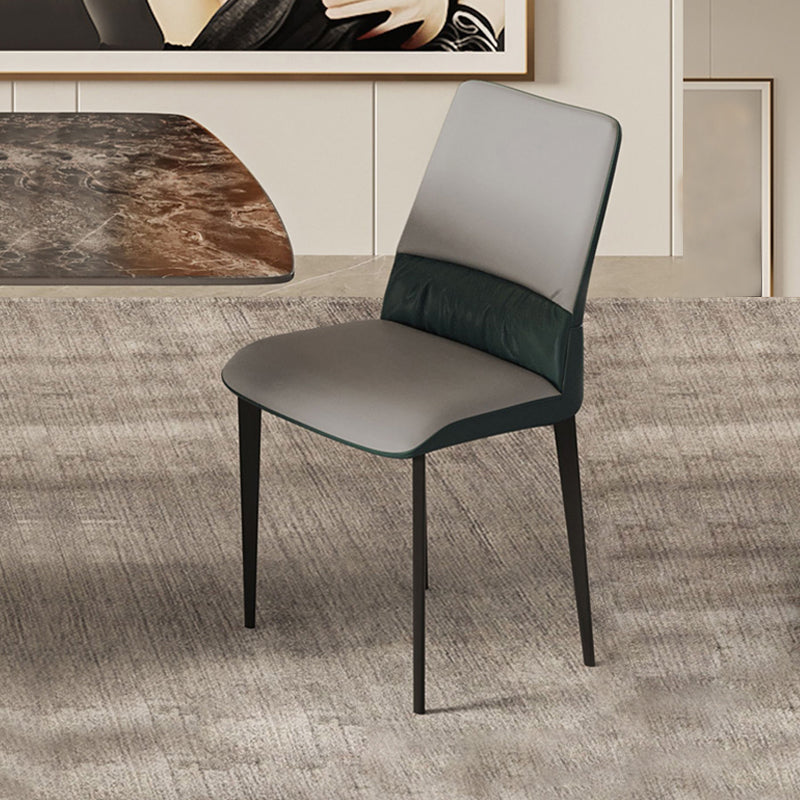 Chaises de salle à manger industrielles en métal, chaise sans accoudoirs en similicuir pour usage domestique (Ensemble de 2)