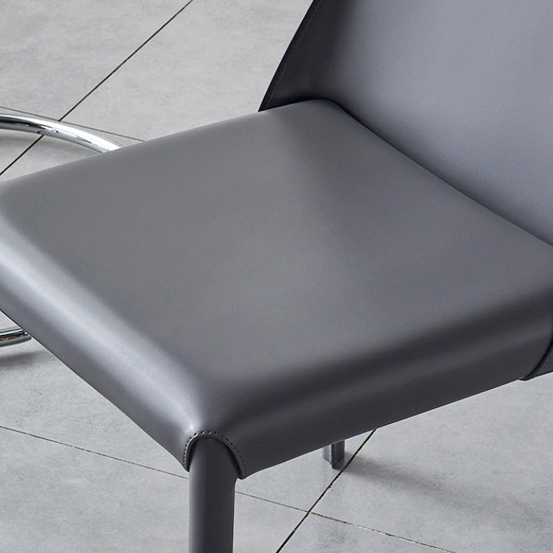 Silla de comedor de cuero moderna, silla sin brazos de metal para uso doméstico (juego de 2)