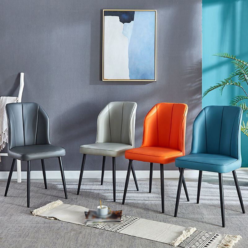 Silla contemporánea del comedor del metal Silla sin brazos Wingback para el uso del restaurante