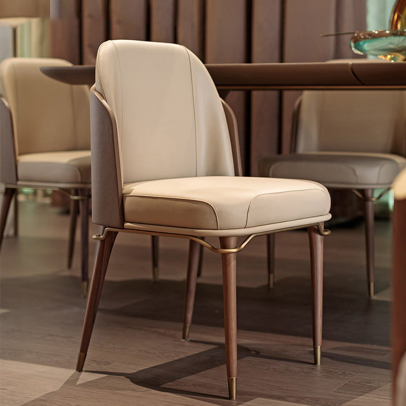 Restaurante moderno Parsons Silla lateral Silla de comedor de cuero con patas de nogal