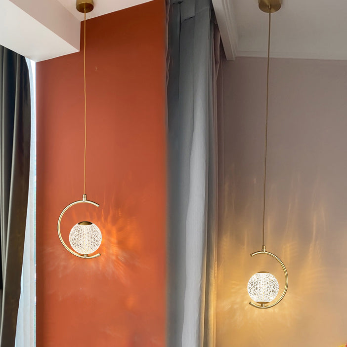 Pendre en forme de laiton Round Light Minimaliste LED Metal Suspension Light