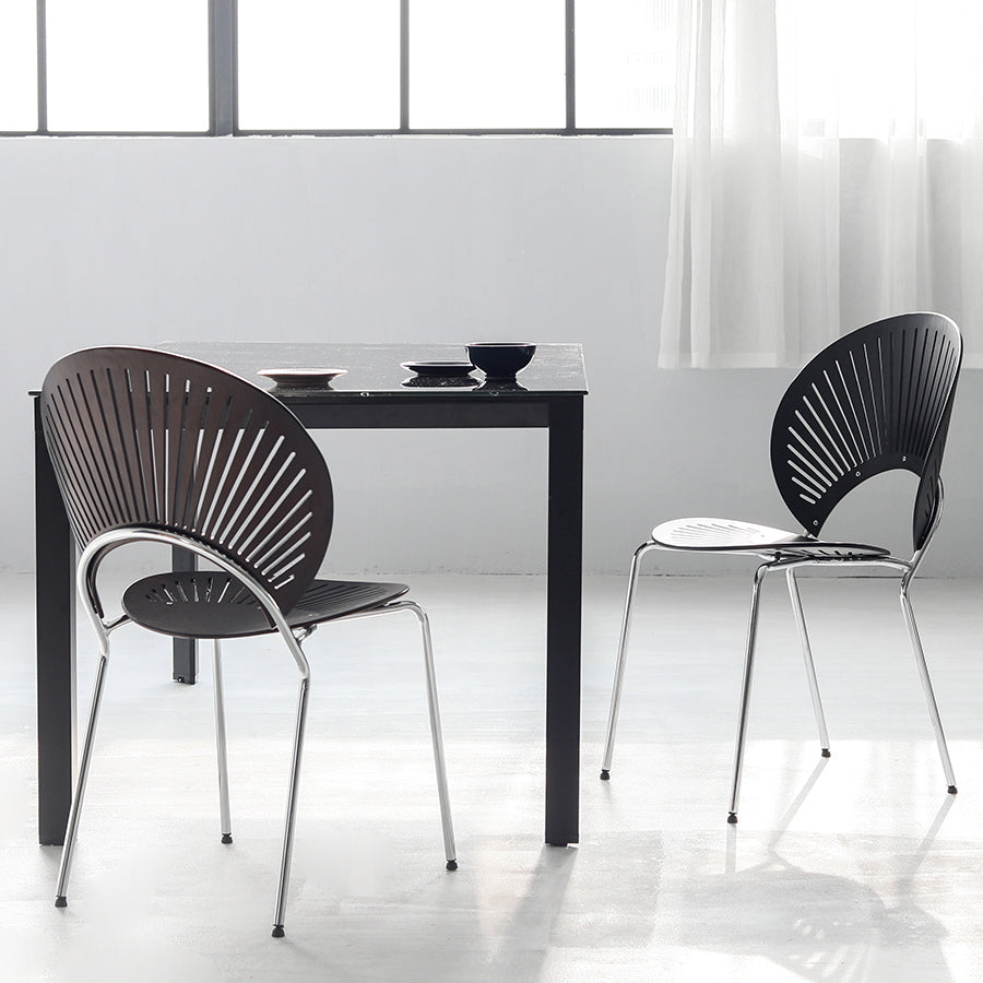 Chaise moderne en métal d'intérieur et d'extérieur, empilable, sans accoudoirs, à dossier ouvert, pour salle à manger