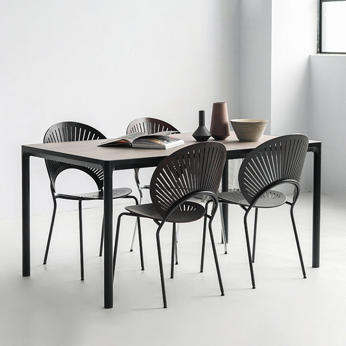 Chaise moderne en métal d'intérieur et d'extérieur, empilable, sans accoudoirs, à dossier ouvert, pour salle à manger