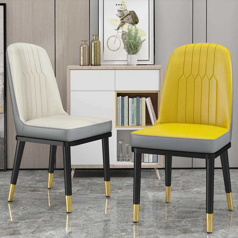 Chaise d'intérieur scandinave avec dossier Parsons rembourré en métal, chaise de salle à manger