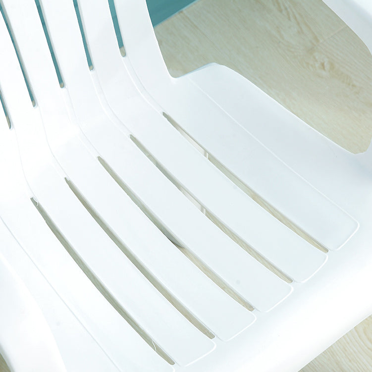 Silla de comedor de plástico de estilo contemporáneo, silla lateral apilable con brazo de comedor para cocina