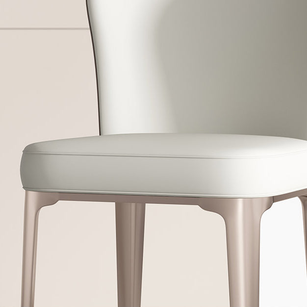 Silla sin brazos de comedor de cuero Glam, silla Parsons de comedor de metal para uso doméstico