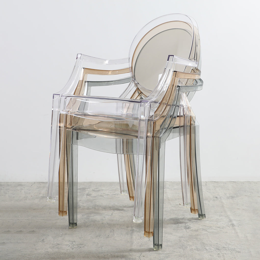 Silla de comedor de estilo escandinavo Silla de comedor de acrílico con respaldo abierto para el hogar con brazo