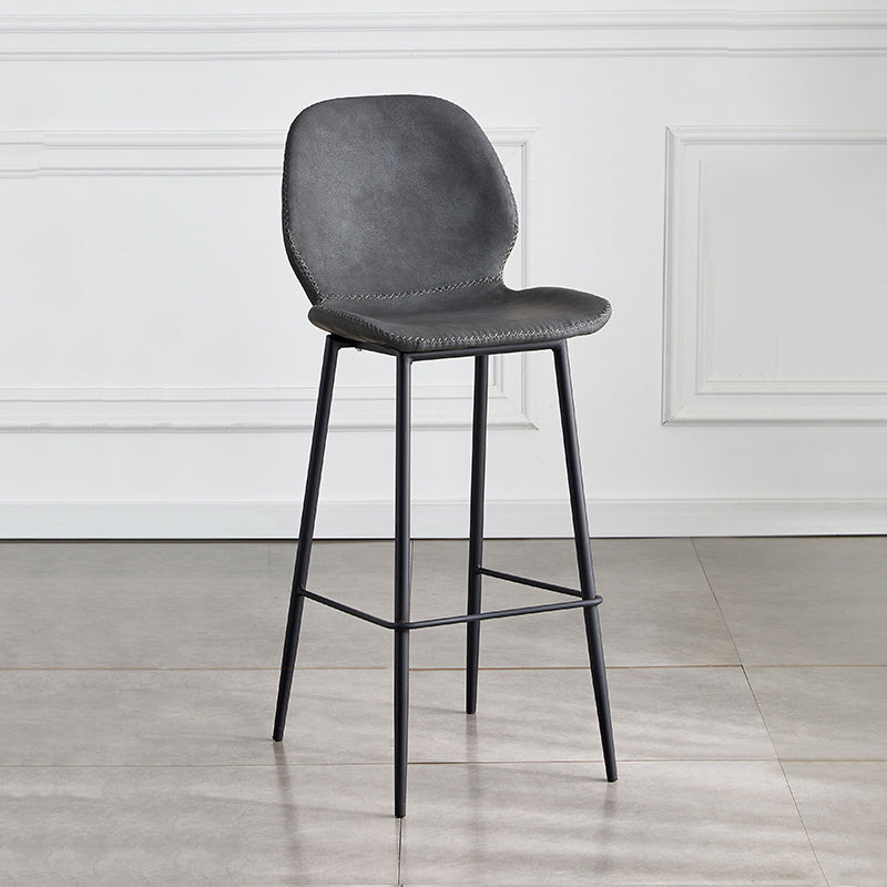 Taburete de bar de cuero moderno para interiores, taburete bajo con respaldo sin brazos y patas de acero