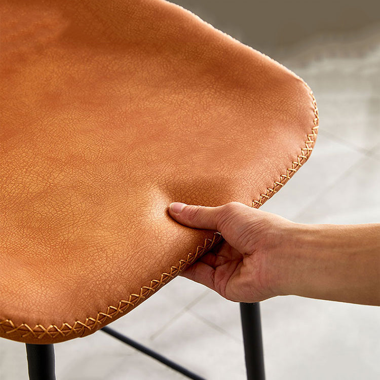 Taburete de bar de cuero moderno para interiores, taburete bajo con respaldo sin brazos y patas de acero