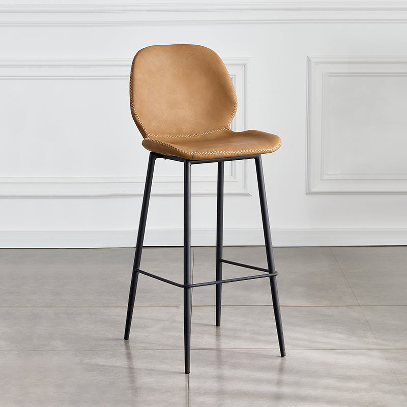 Taburete de bar de cuero moderno para interiores, taburete bajo con respaldo sin brazos y patas de acero