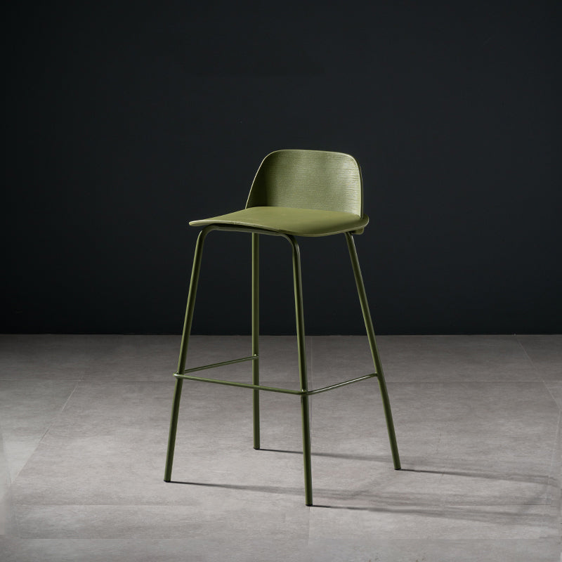Taburete de bar contemporáneo, silla de mostrador con respaldo bajo de plástico sin brazos con base de hierro
