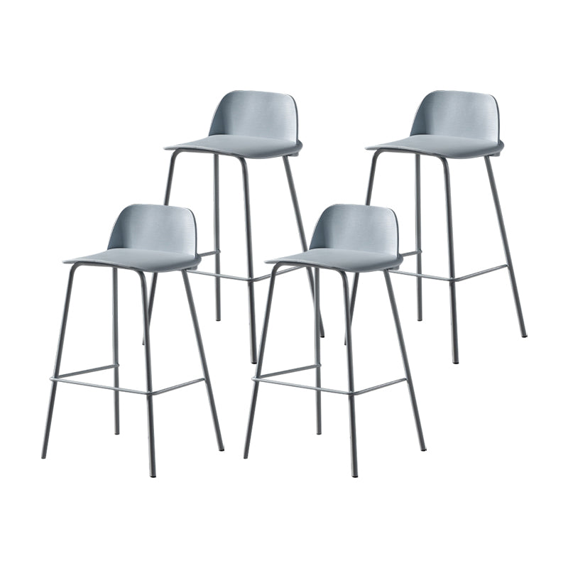 Taburete de bar contemporáneo, silla de mostrador con respaldo bajo de plástico sin brazos con base de hierro