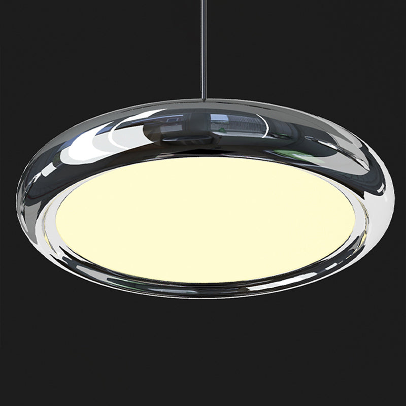 Lumières de suspension moderne à argent rond avec de l'ombre en acrylique blanc