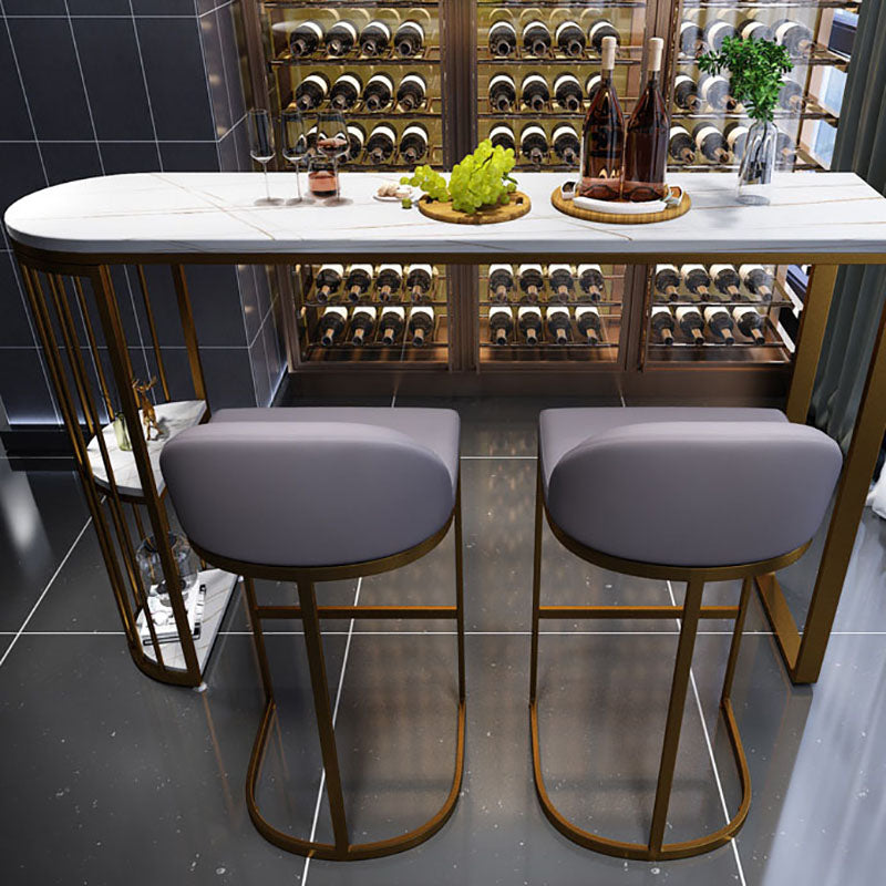 Table à manger industrielle du bar en pierre intérieure double bistrot piédestal table avec étagère